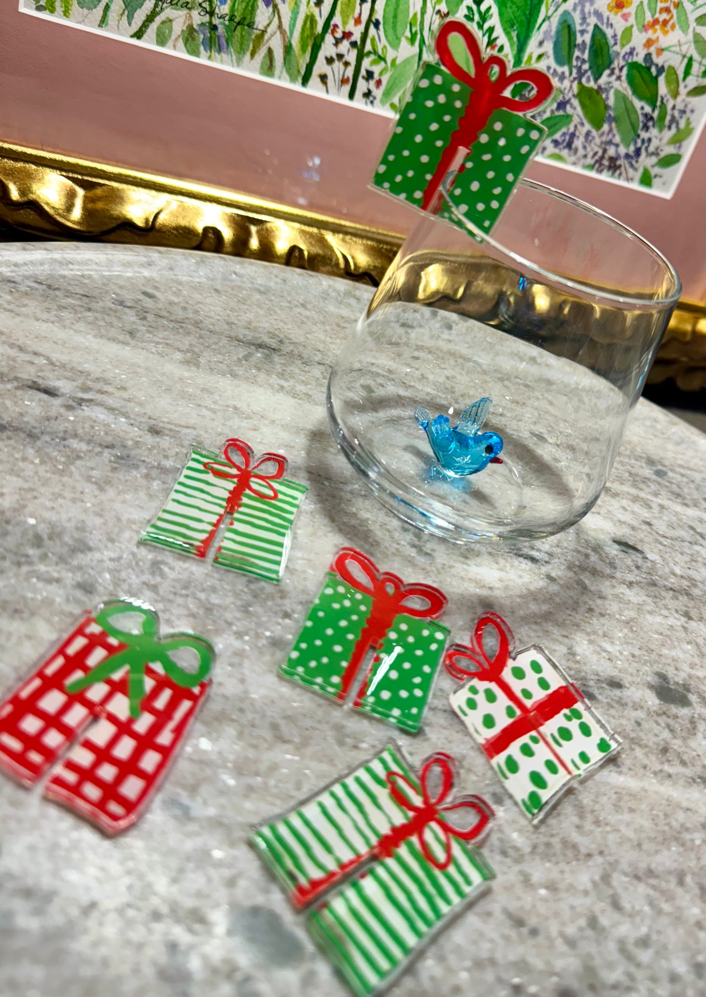 Wrapped packages drink markers. Set of 6
