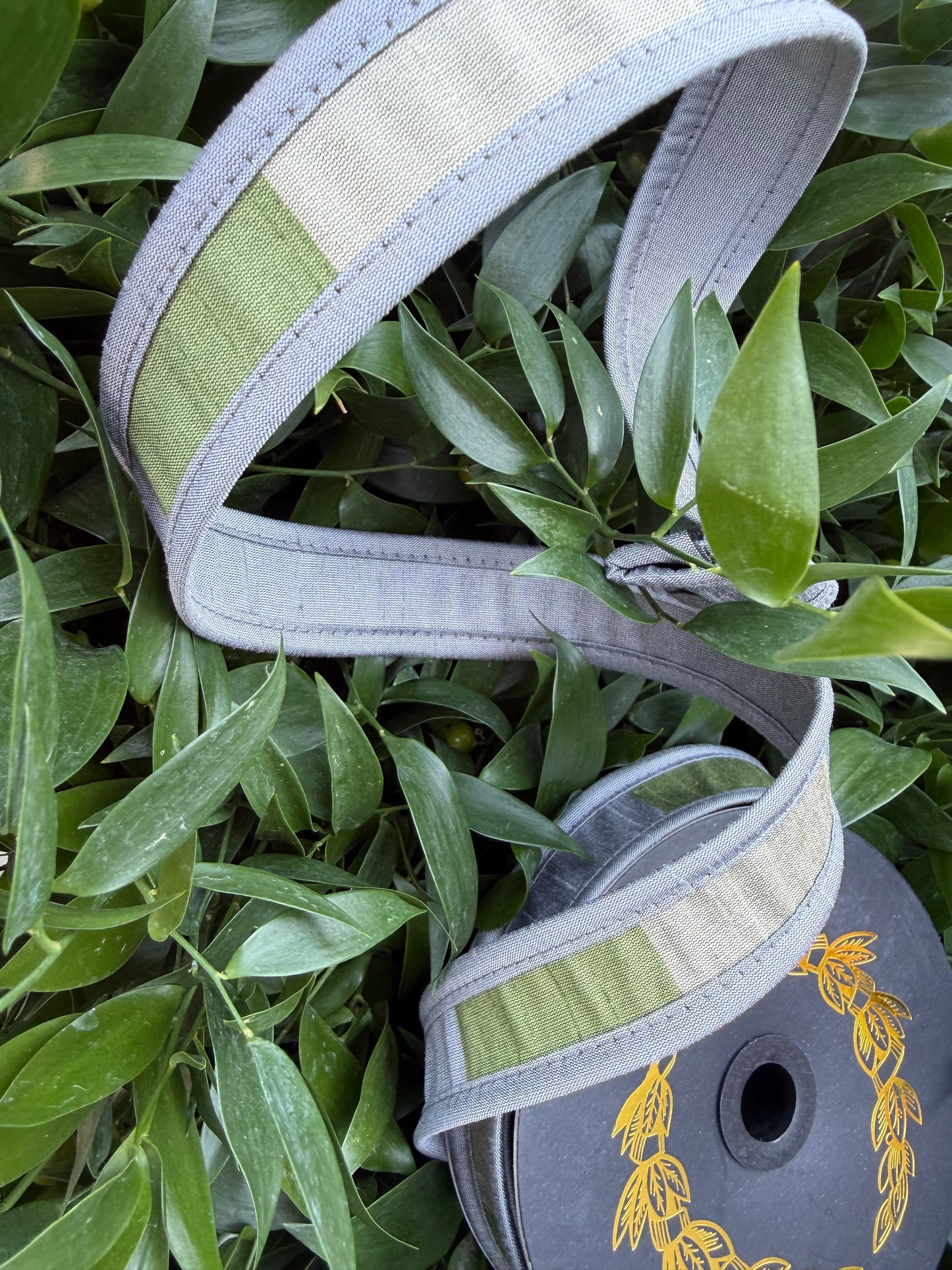 DUPION WIDE STRIPES/DBL FUSED PIPING 1"X10YD GREEN HEAVY WIRED RIBBON