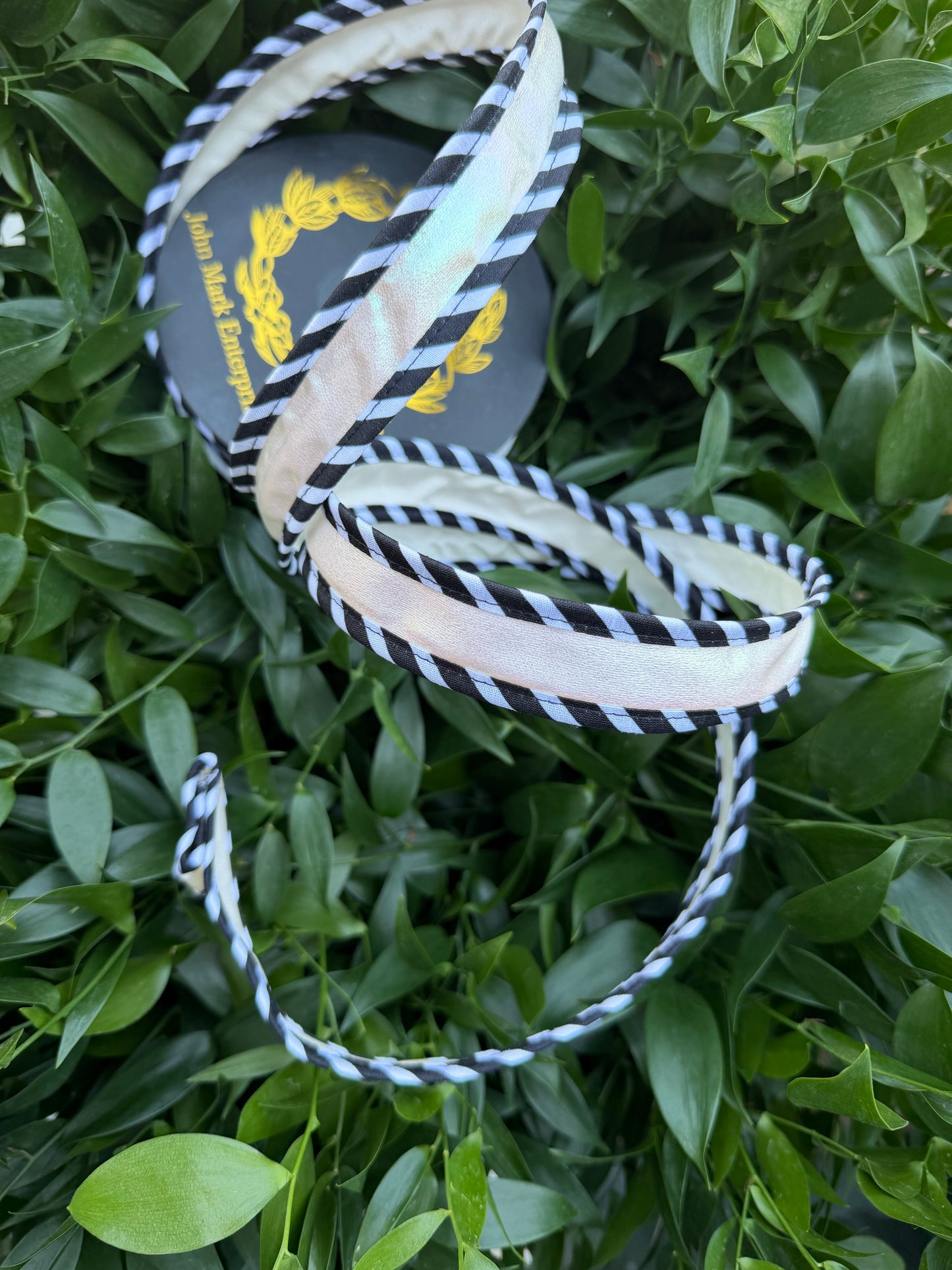 IRR/DUPION FUSED STRIPE PIPING 1"x10YD BLACK/WHITE HEAVY WIRED RIBBON