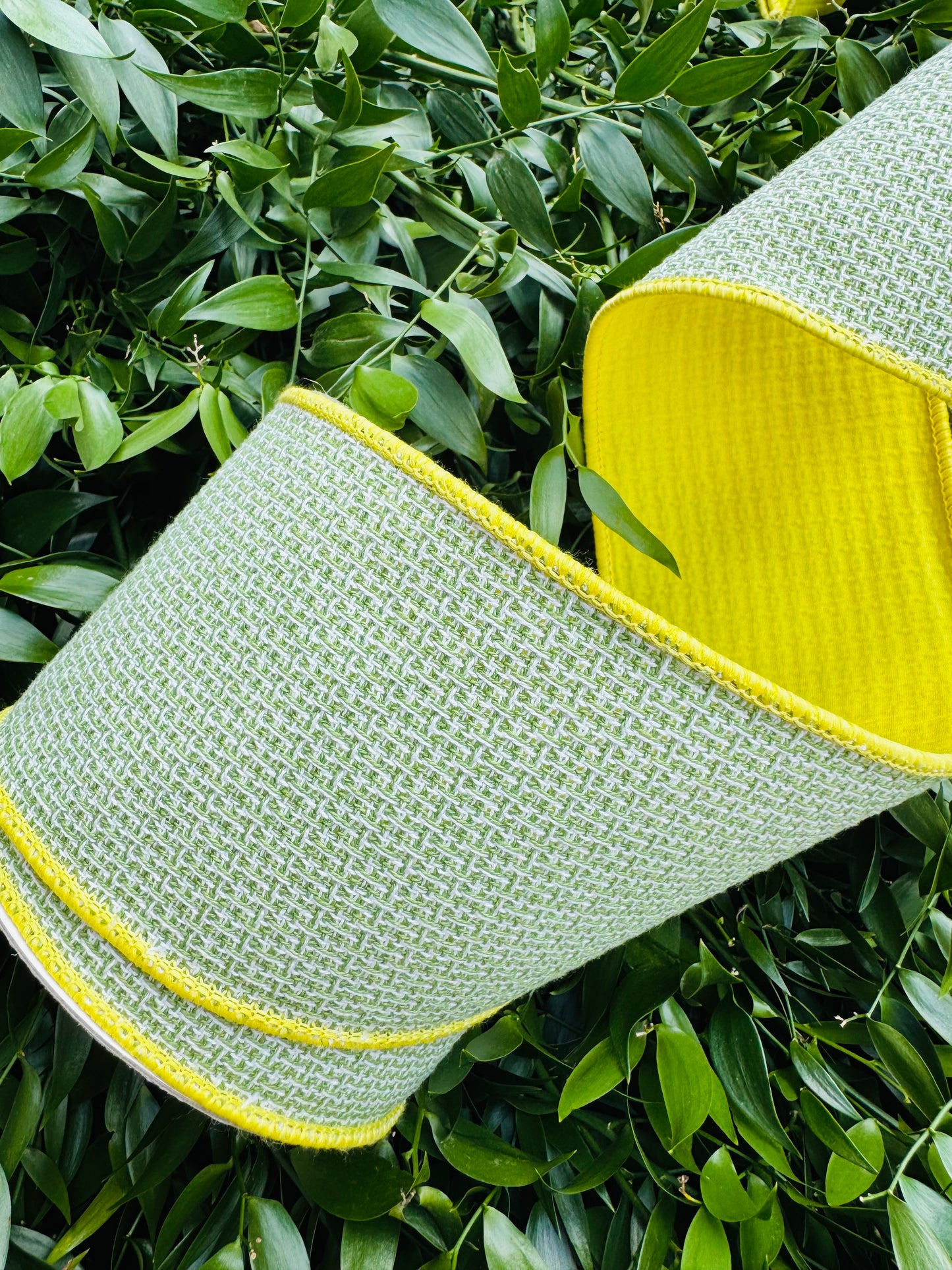 JME heavy wired ribbon. GREEN Basketweave Linen with Yellow Back 4"x 10YDS