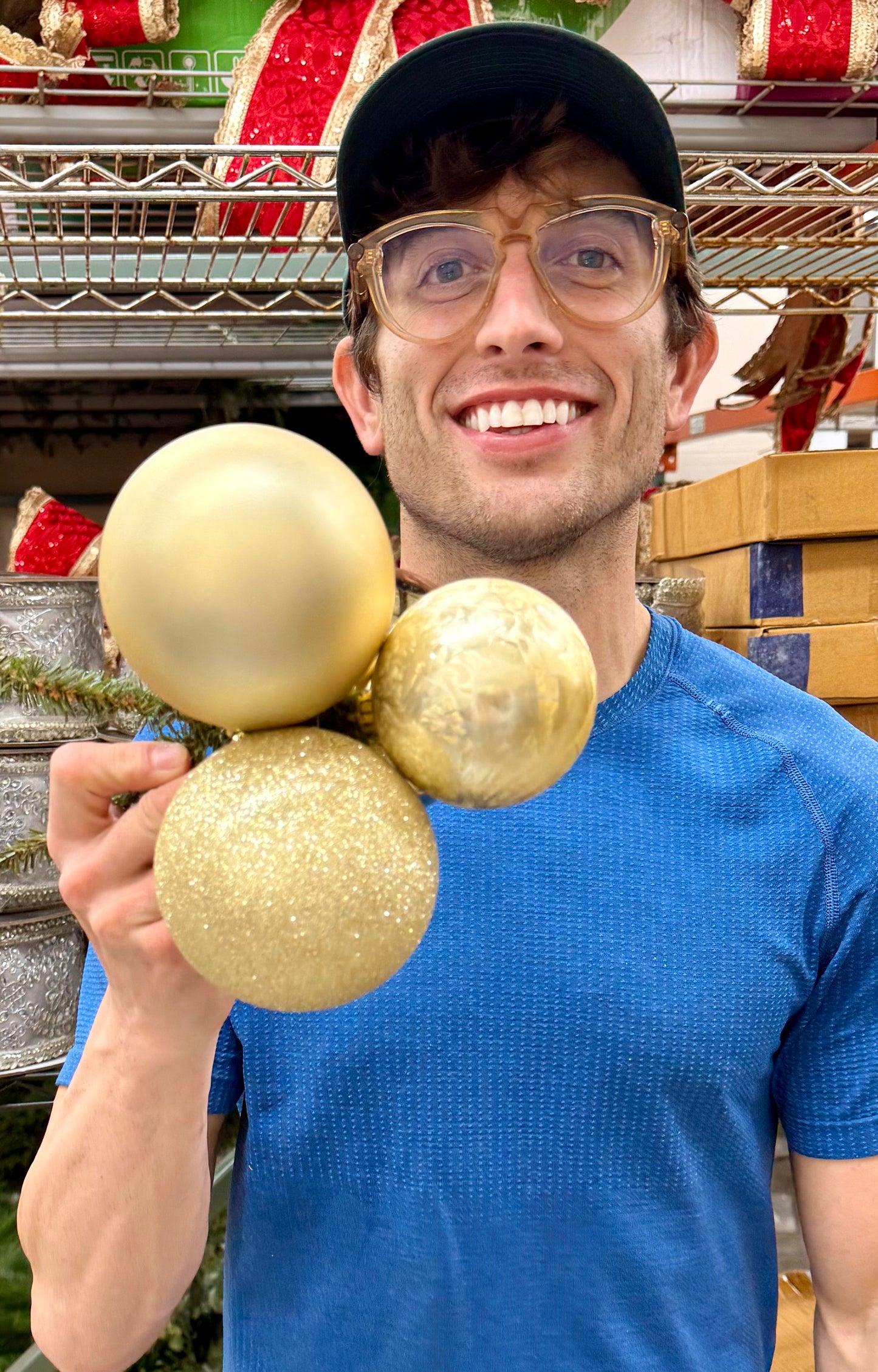 Champagne prewired cluster of ornaments.