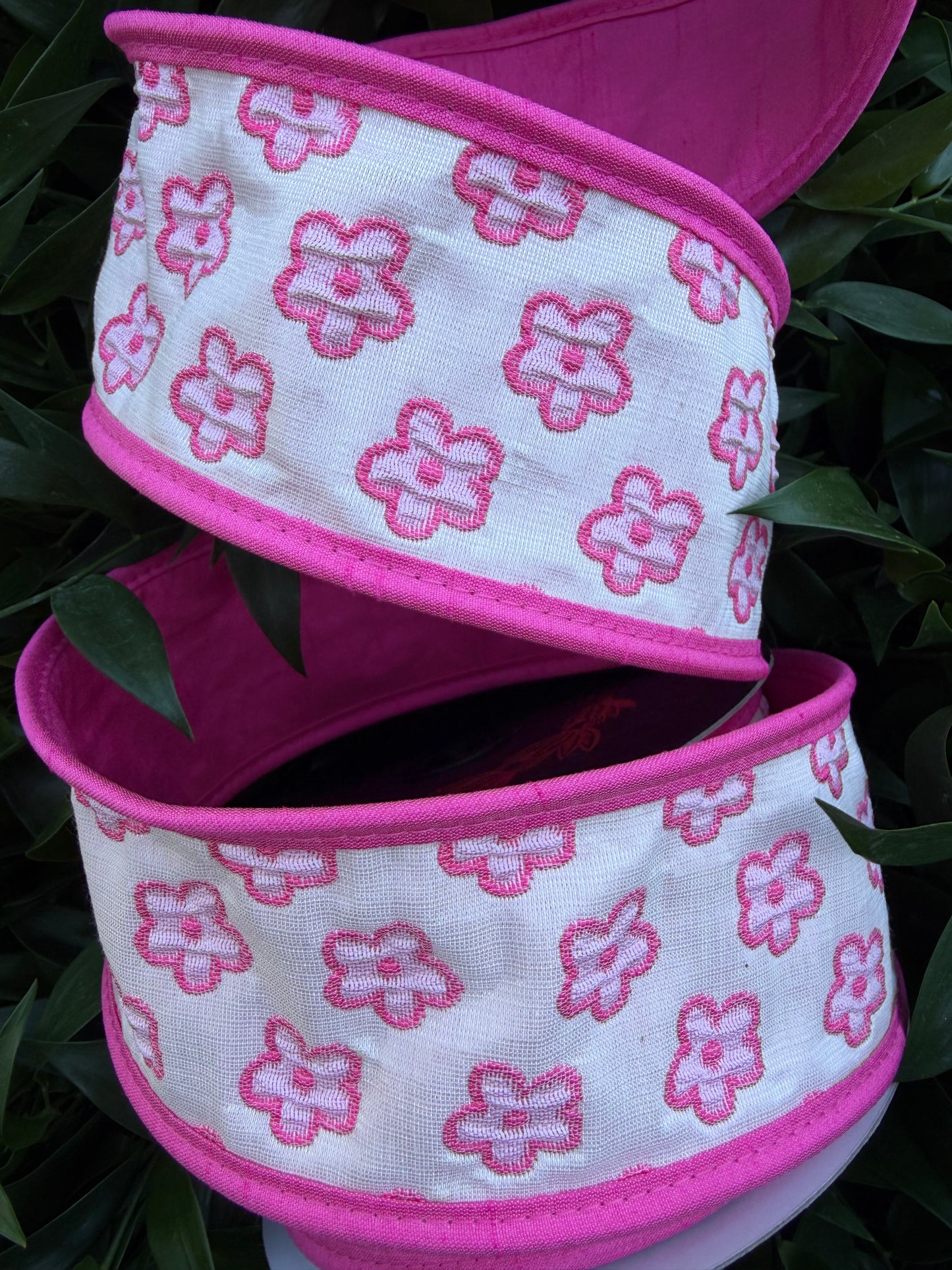 BLOSSOM JACQ/DUPION FUSED 2.5"x10YD PINK HEAVY WIRED RIBBON