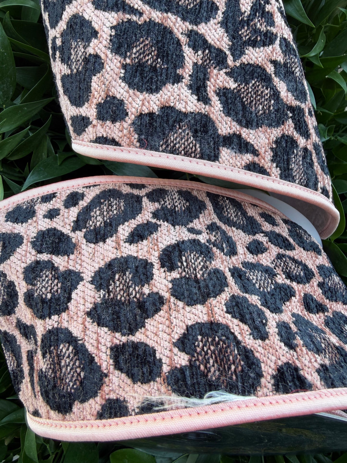 LEOPARD CHENILLE JACQ/DUPION FUSED/PIPING 4"X10YD PINK HEAVY WIRED RIBBON