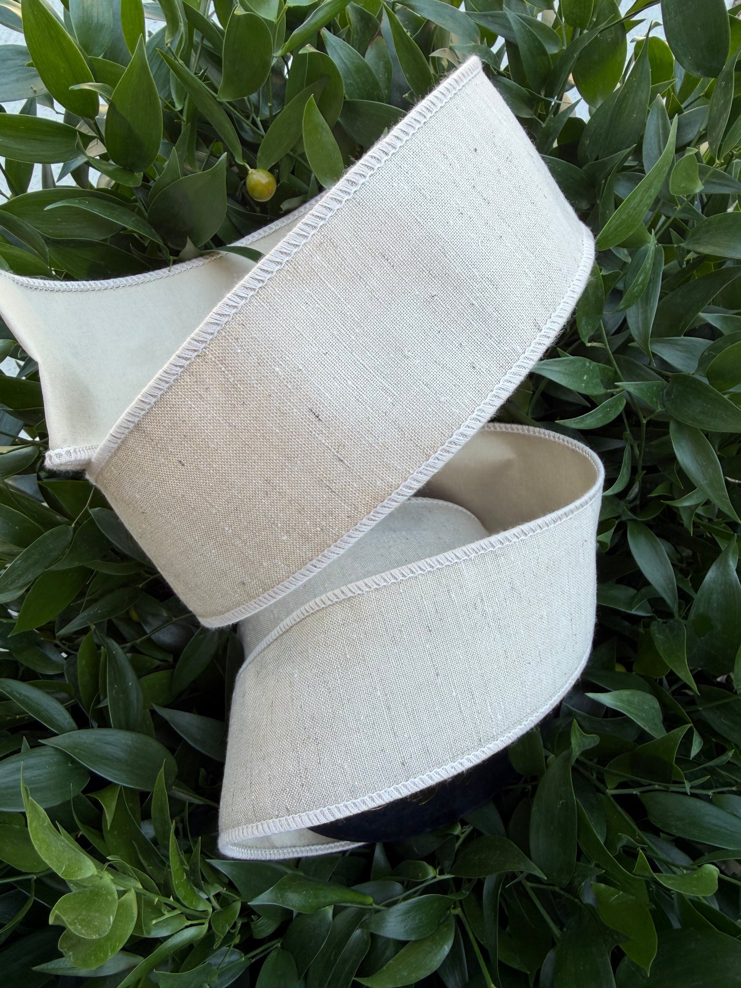 LINEN LOOK/TAFFETA FUSED 2.5"X10YD NATURAL HEAVY WIRED RIBBON