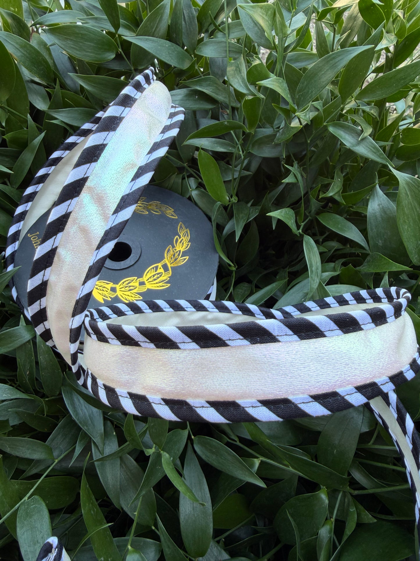 IRR/DUPION FUSED STRIPE PIPING 1"x10YD BLACK/WHITE HEAVY WIRED RIBBON