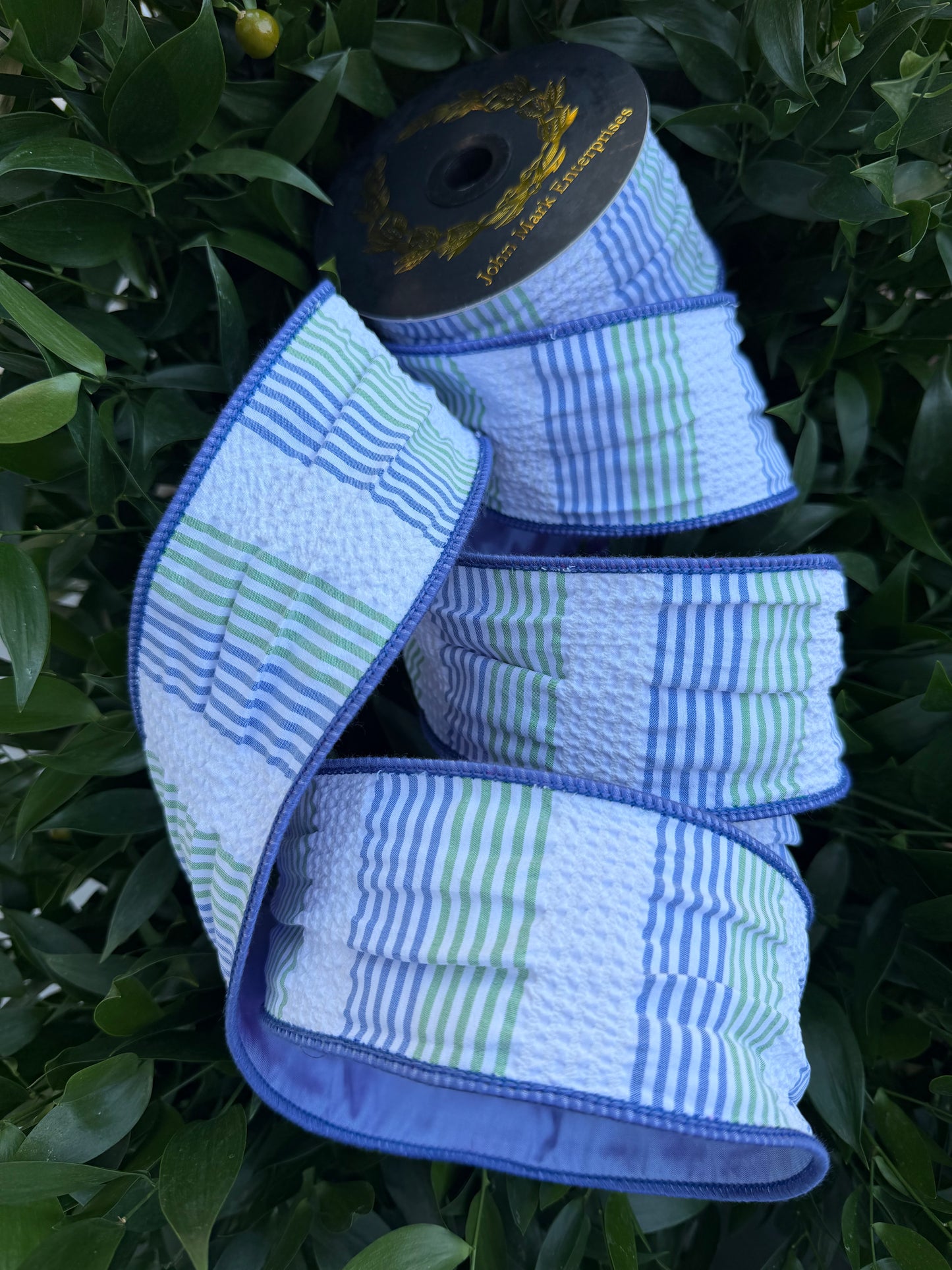 SEER SUCKER STRIPE JACQ/TAFFETA 2.5"X10YD BLUE/GREEN/WHITE HEAVY WIRED RIBBON