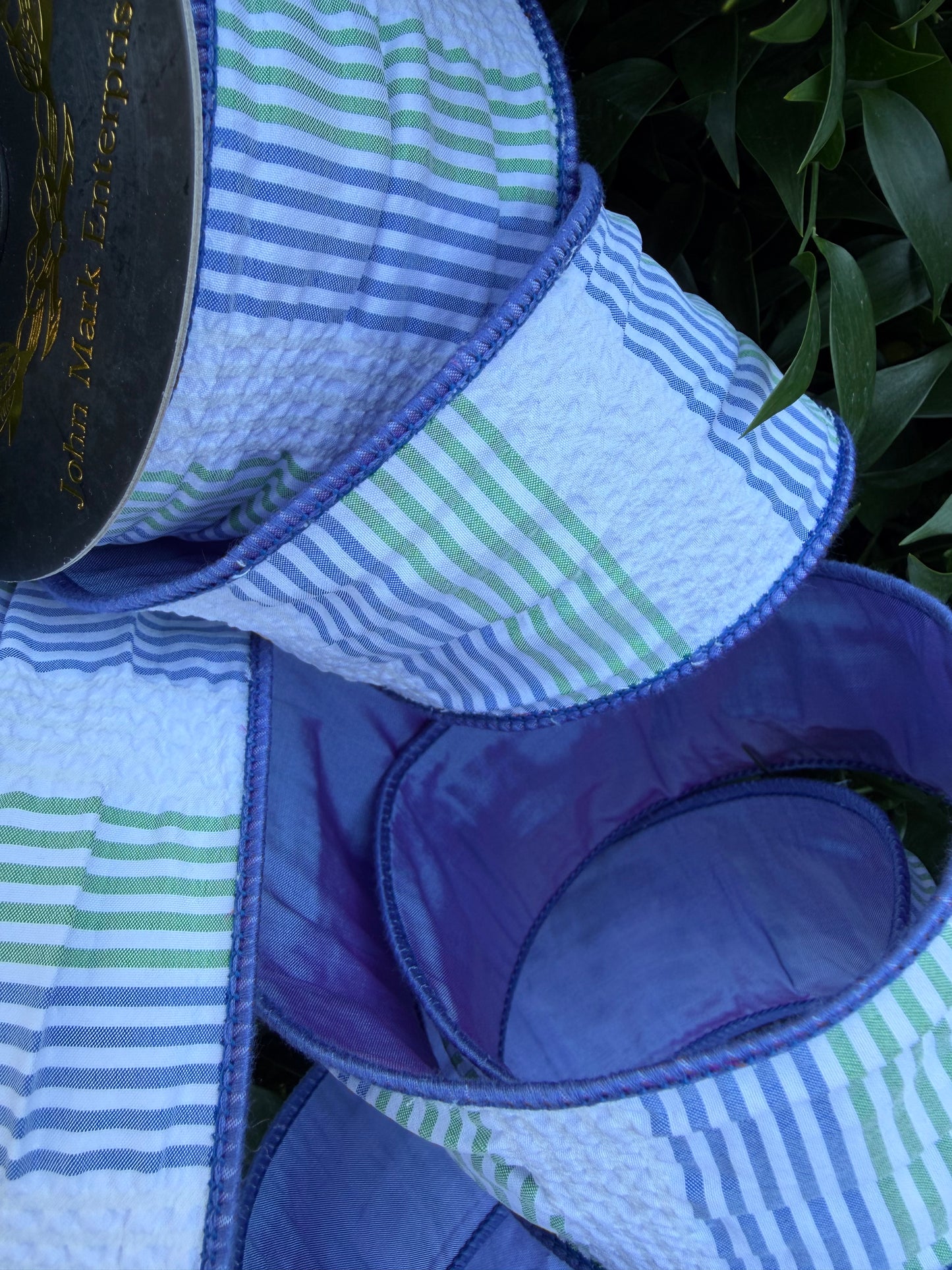 SEER SUCKER STRIPE JACQ/TAFFETA 2.5"X10YD BLUE/GREEN/WHITE HEAVY WIRED RIBBON