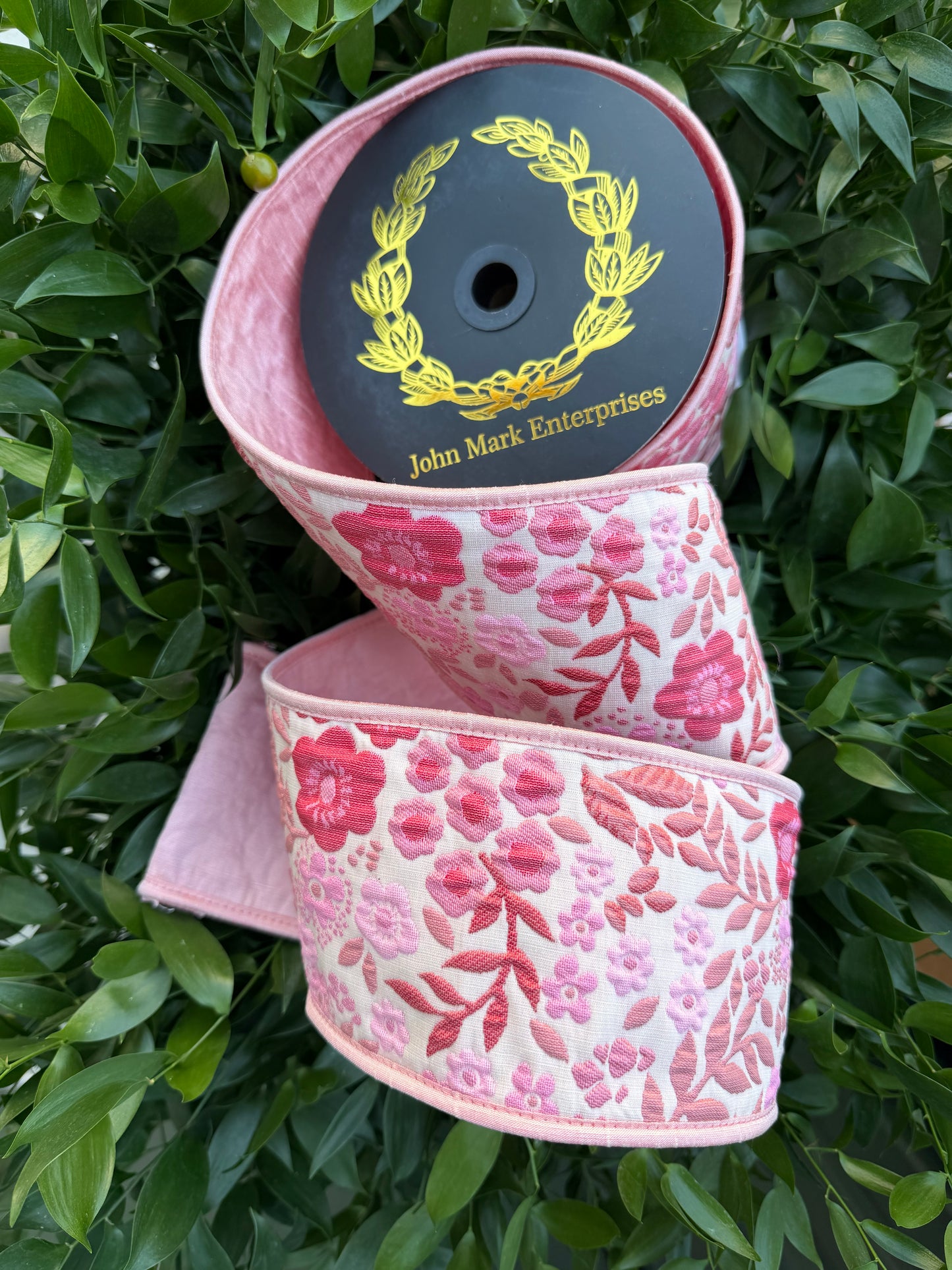 BLOSSOM BRANCH JACQ/DUPION FUSED/PIPING 4"X10YD PINK HEAVY WIRED RIBBON