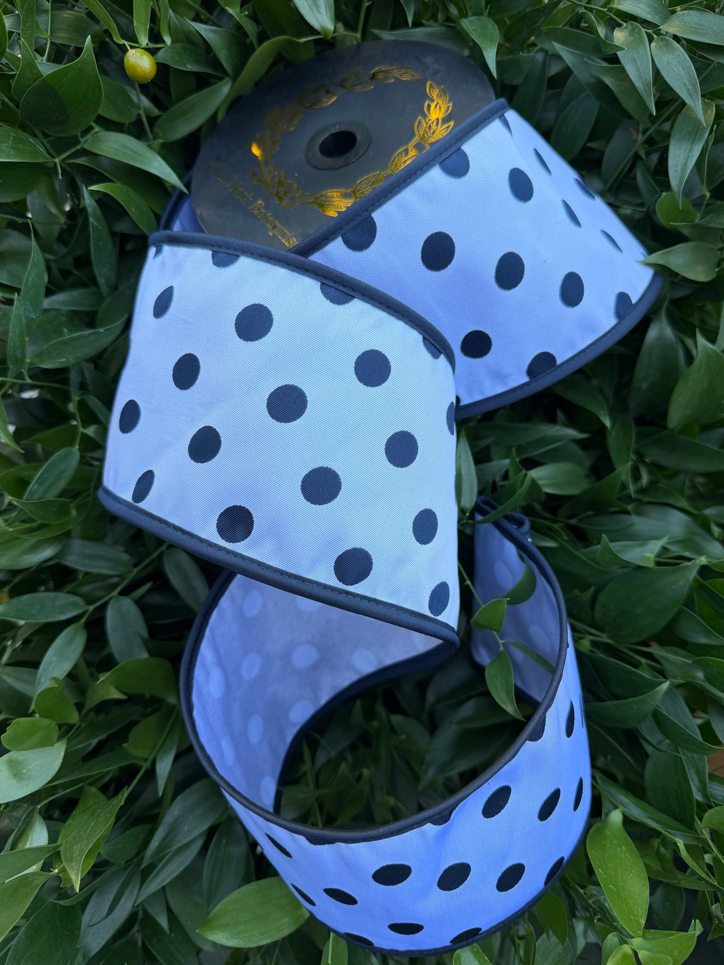 POLKA DOT JACQ/TAFFETA FUSED/TAFFETA PIPING 4"X10YD WHITE/NAVY HEAVY WIRED RIBBON